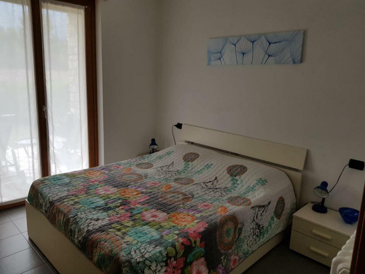 Appartement Casa Lella With Pool And Garden à Lenno Extérieur photo